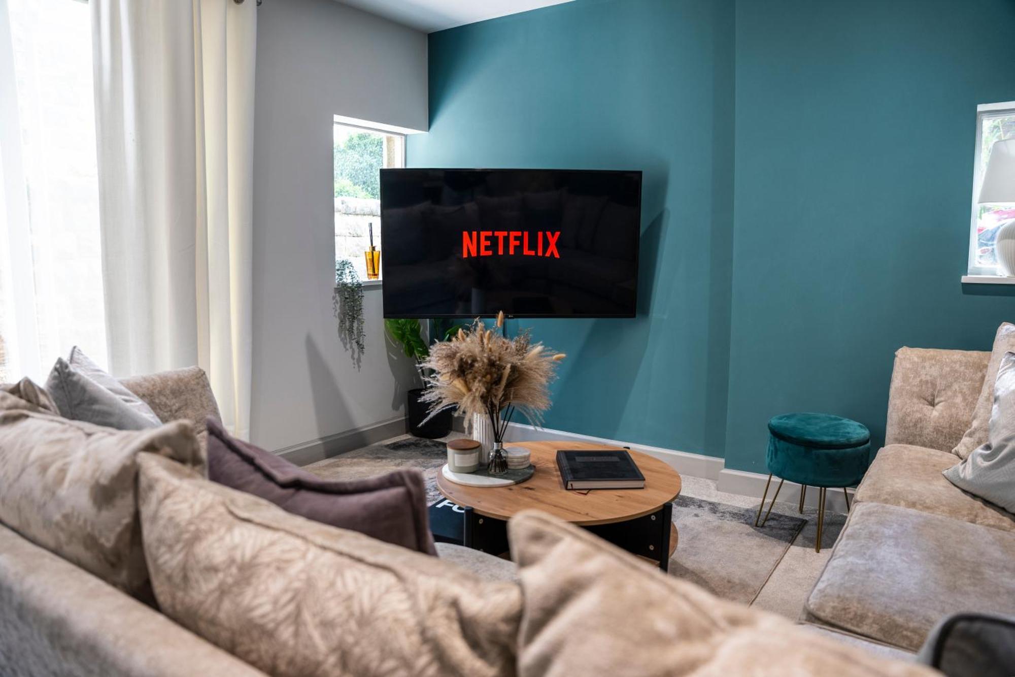 Spring Mount Huge Luxury Full Apartment- Harrogate Centre-Two Extremely Comfy Kingsize Bedrooms-Fully Equipped Modern Kitchen-Cosy Living Room With Huge Tv المظهر الخارجي الصورة